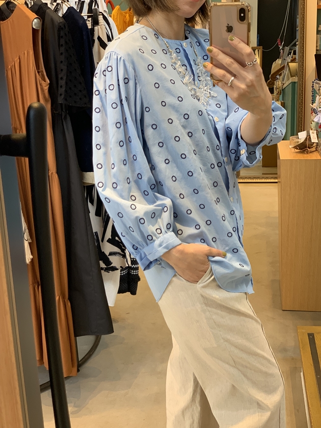 Jupe by Jackie】ジュープバイジャッキー ハンド刺繍ブラウス | MANO