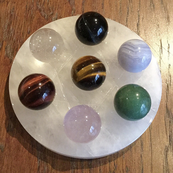 運気倍増！クォーツ七星陣セット 勾玉の輪