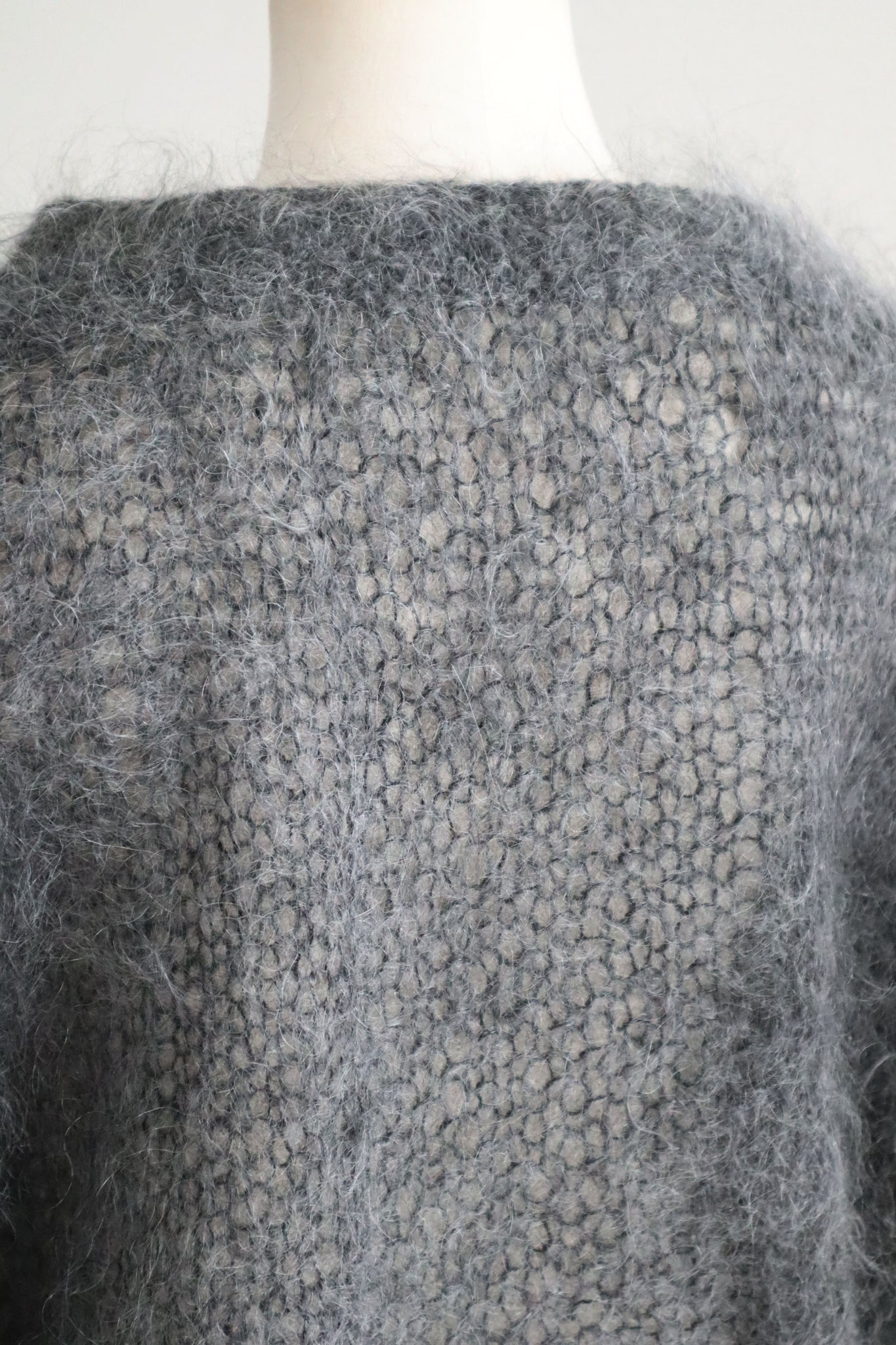 80s Hand Knit Charcoal Gray Mohair Sweater – makky