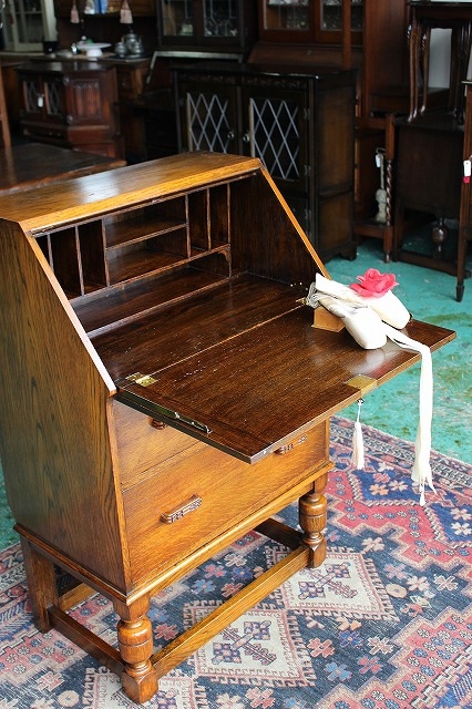 ☆在庫一掃セール☆ イギリス アンティーク家具 ビューロー