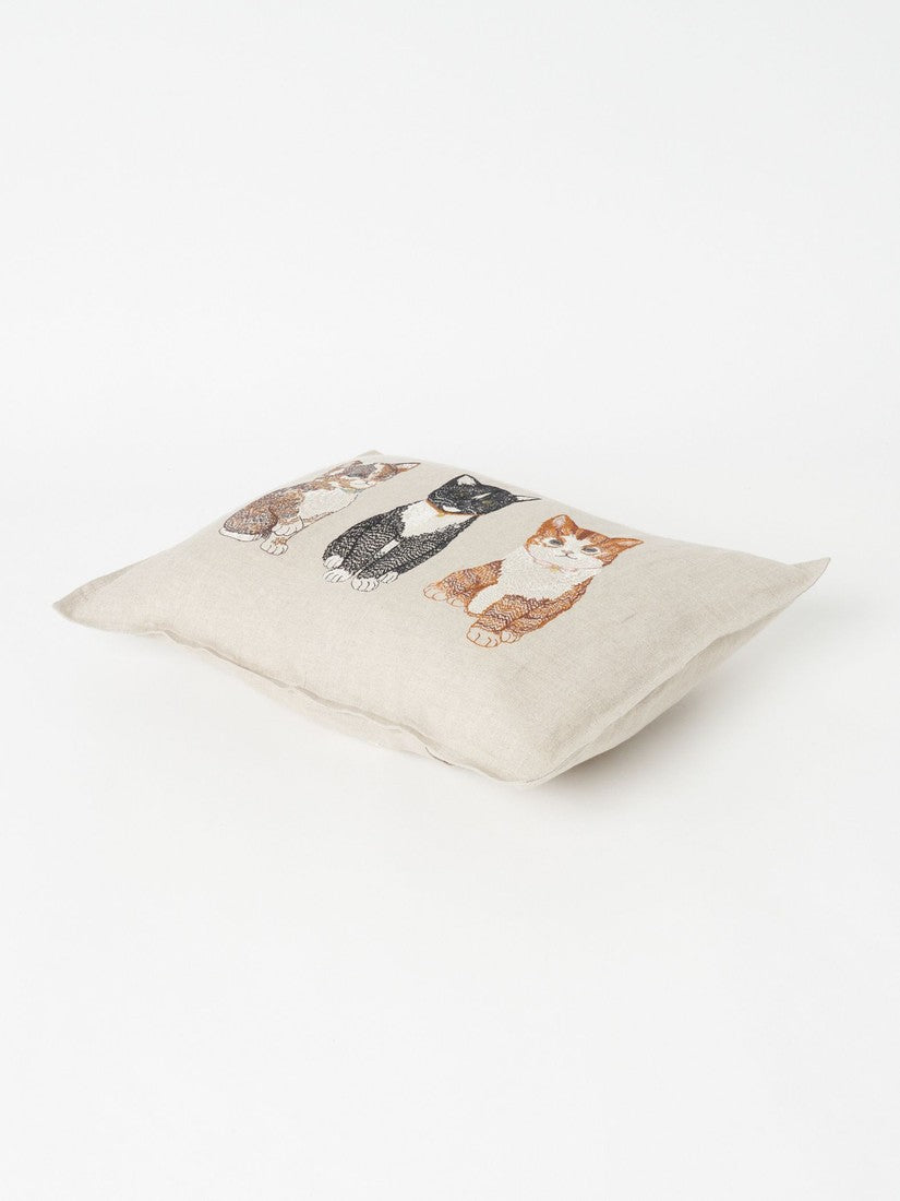 クッションカバー 30x40 Cute kittens（クッション）｜H.P.FRANCE公式