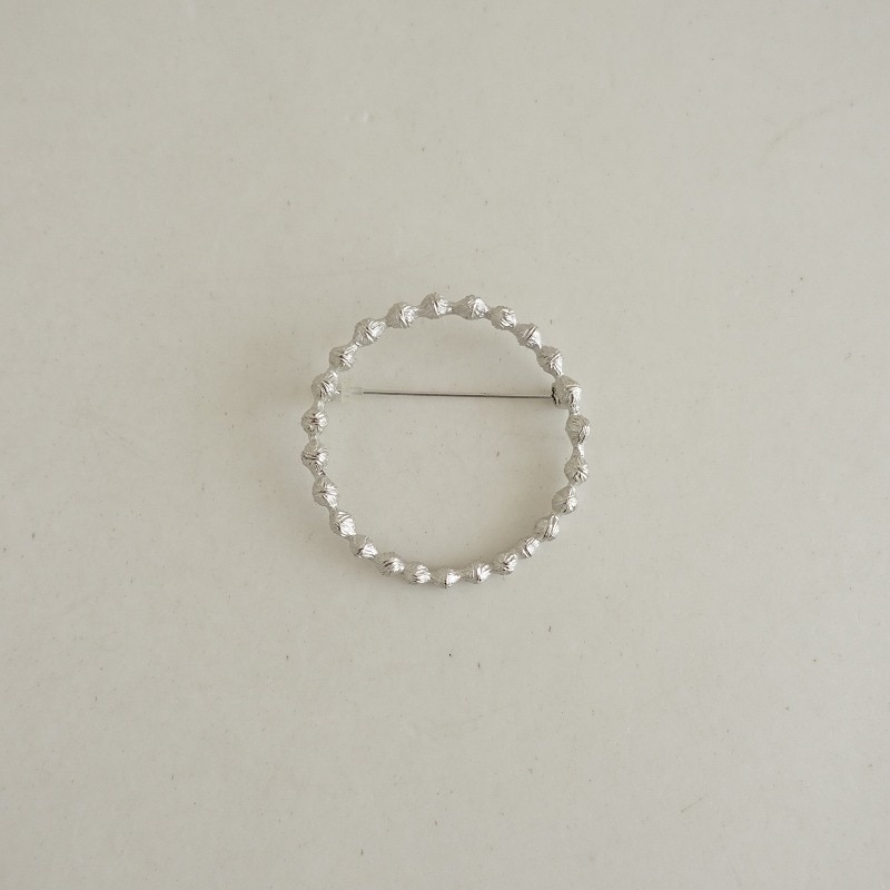 ミナペルホネン mina perhonen tambourine ブローチ (ac88-2408-136