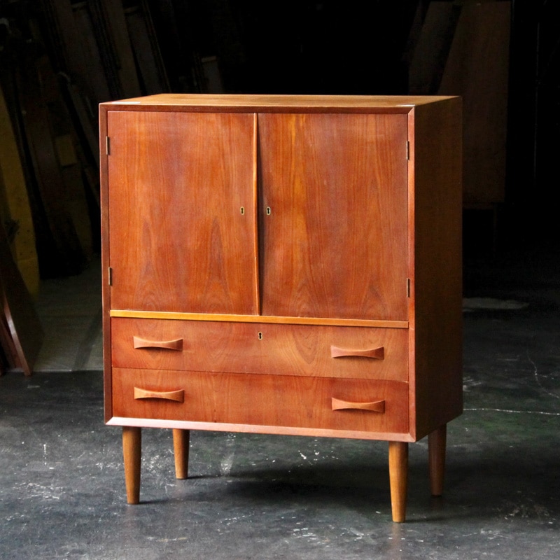 DK19-95 北欧 ミッドセンチュリー家具 キャビネット 食器棚 デンマーク