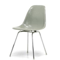 イームズ シェルチェア Hベース シーフォームグリーン | すべての商品