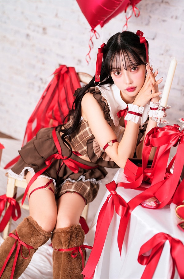 即日発送】【中村里砂着用】アイドルチョコレートメイド《ハロウィン