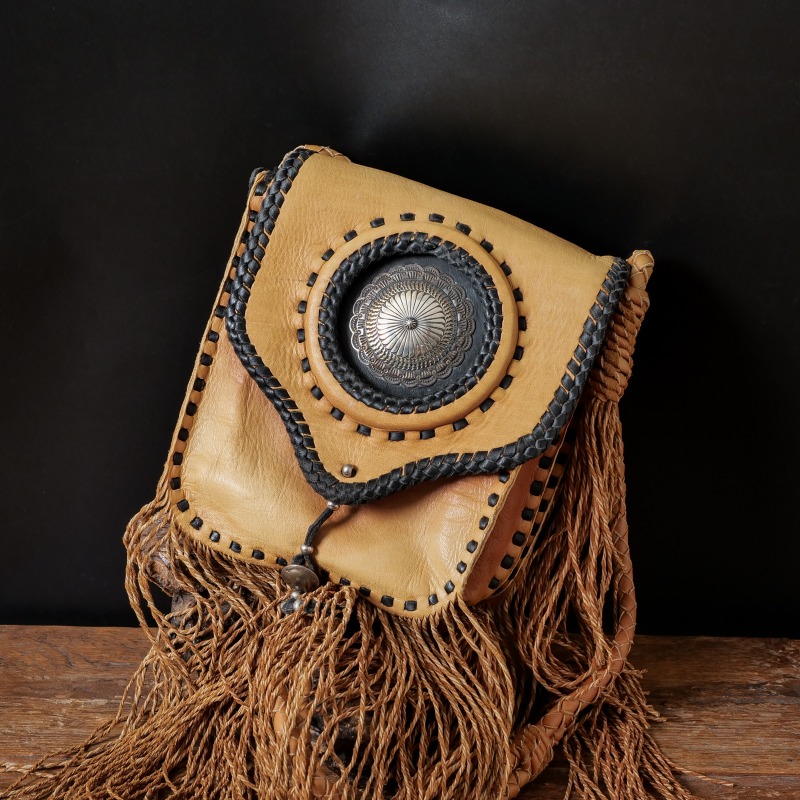 Twisted Fringeディアレザーバッグ サンシャインコンチョ付｜マライカ