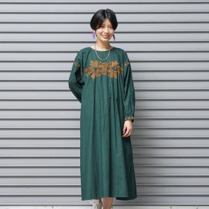 コットンビッグフラワー刺繍ワンピース｜マライカ公式通販