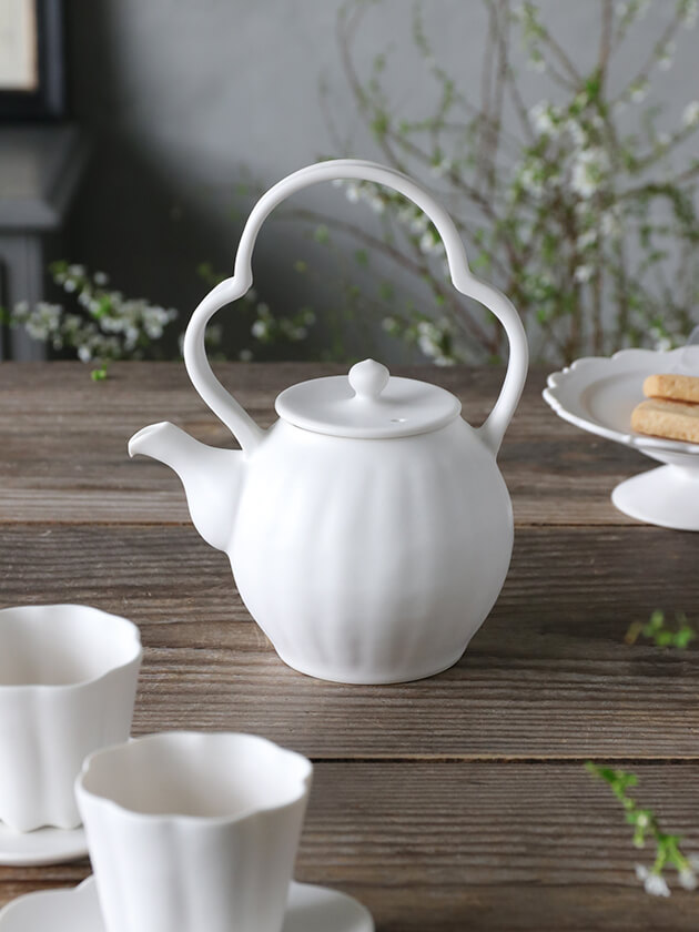 藤村佳澄変わり種取手 急須 ホワイト 300ml