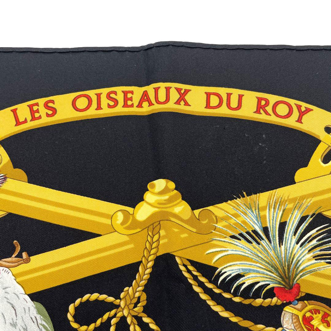 HERMES エルメス スカーフ カレ90 『LES OISEAUX DU ROY(王の鳥たち