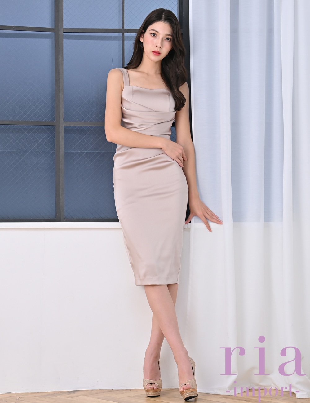 ria】丈長/ドレス/ワンピース/ベージュ/サテン/タイト/ドレープ