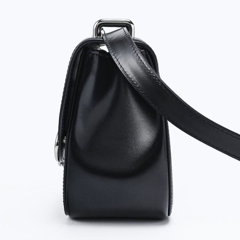 ヴィヴィアンウエストウッド Vivienne Westwood クロスボディバッグ