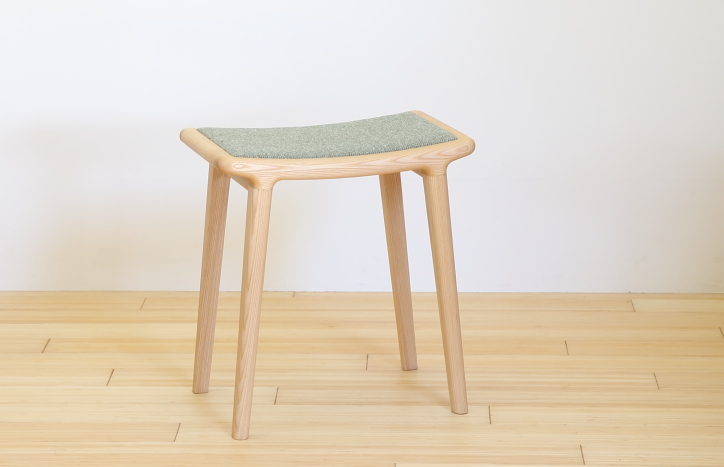 GAMBAスツール - 丸徳家具オンラインショップ-木の椅子専門店-