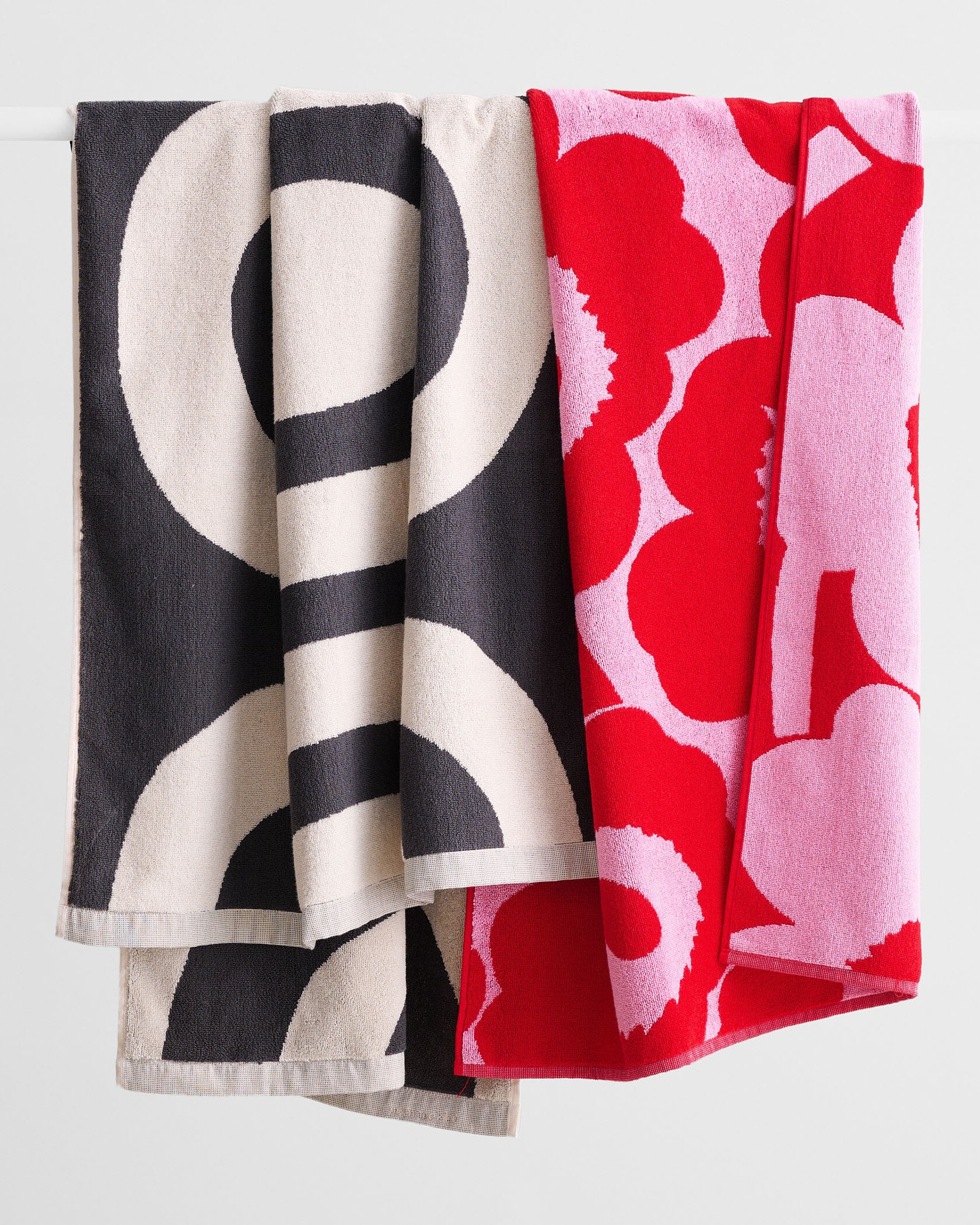 Unikko バスタオル 70×150cm | Maija Isola | Marimekko (マリメッコ