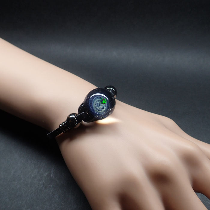 宇宙」 ガラスブレスレット /‐Black Opal‐ – 宙フェス夜市