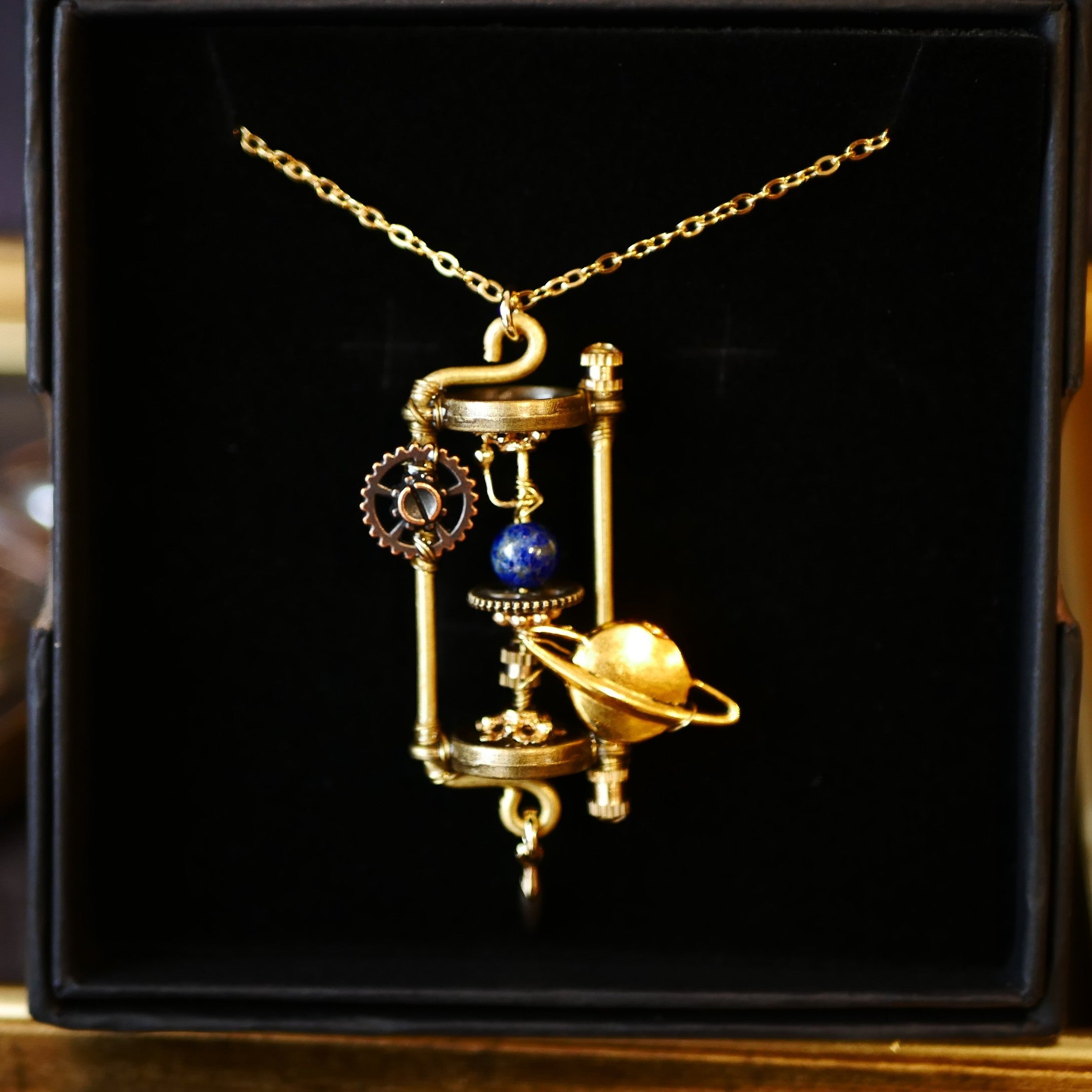 レトロプラネット」ネックレス ラピスラズリ – 宙フェス夜市