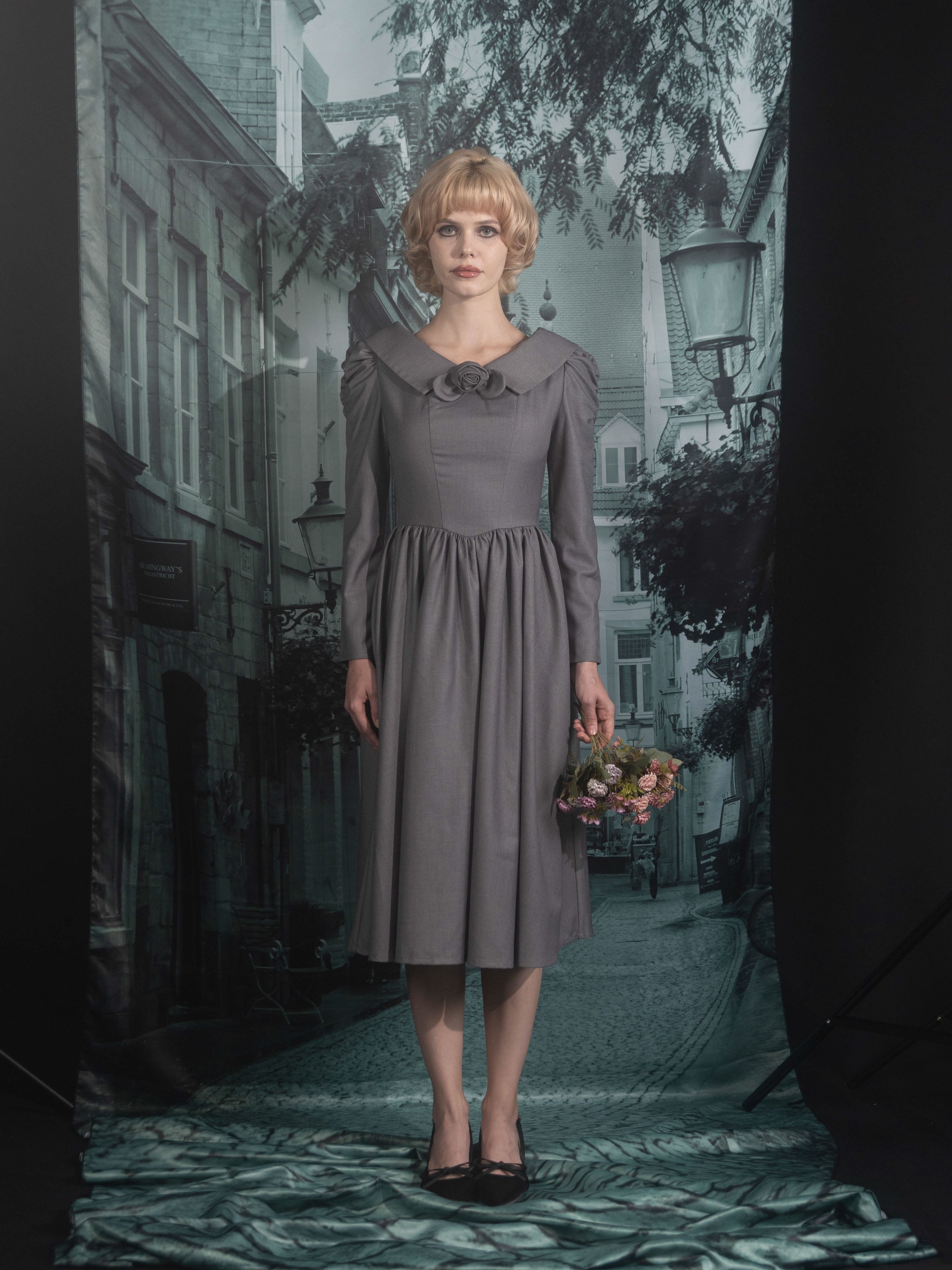 Classical rose dress – Mayo Suzuki