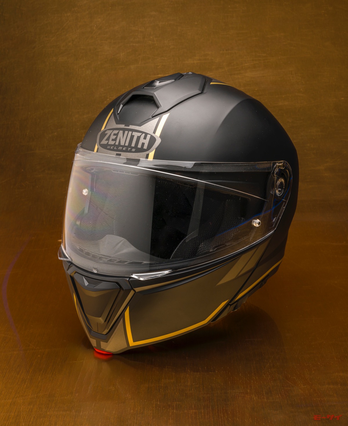 ヤマハのヘルメット「YJ-21 ZENITH」はフラットサーフェスにこだわる