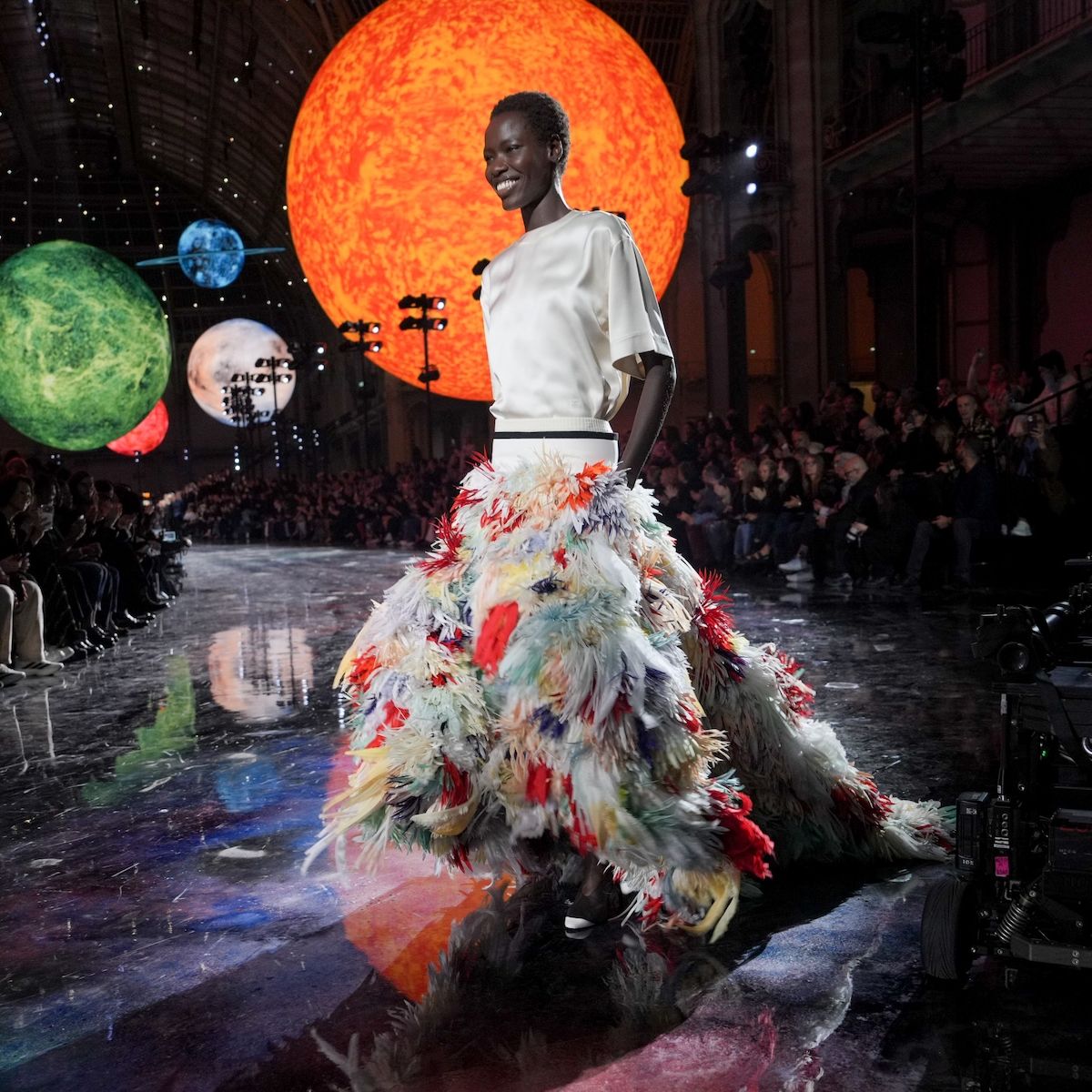 交代、終章、新世代──2025年モード界を象徴した4つの出来事 | Vogue