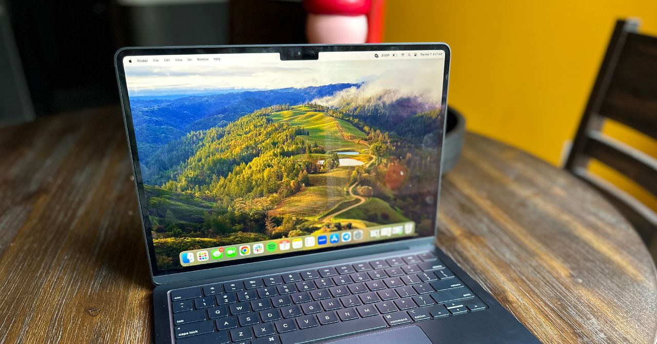 Apple MacBook Air (13-inch, 2024) Review: Price, Specs, Rating