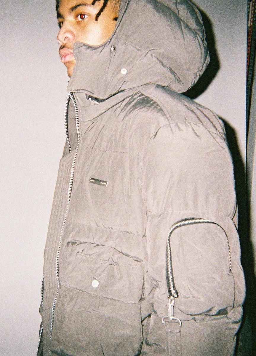 タトラス」がLA発の「ライオット・ヒル」とコラボコレクションを発売