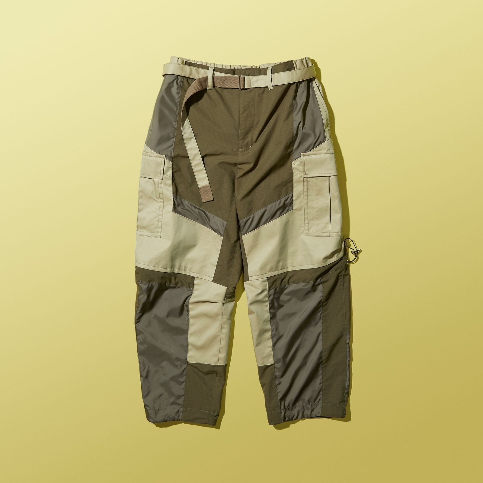 いくつのパンツを掛け合わせたサカイの1本 | GQ JAPAN