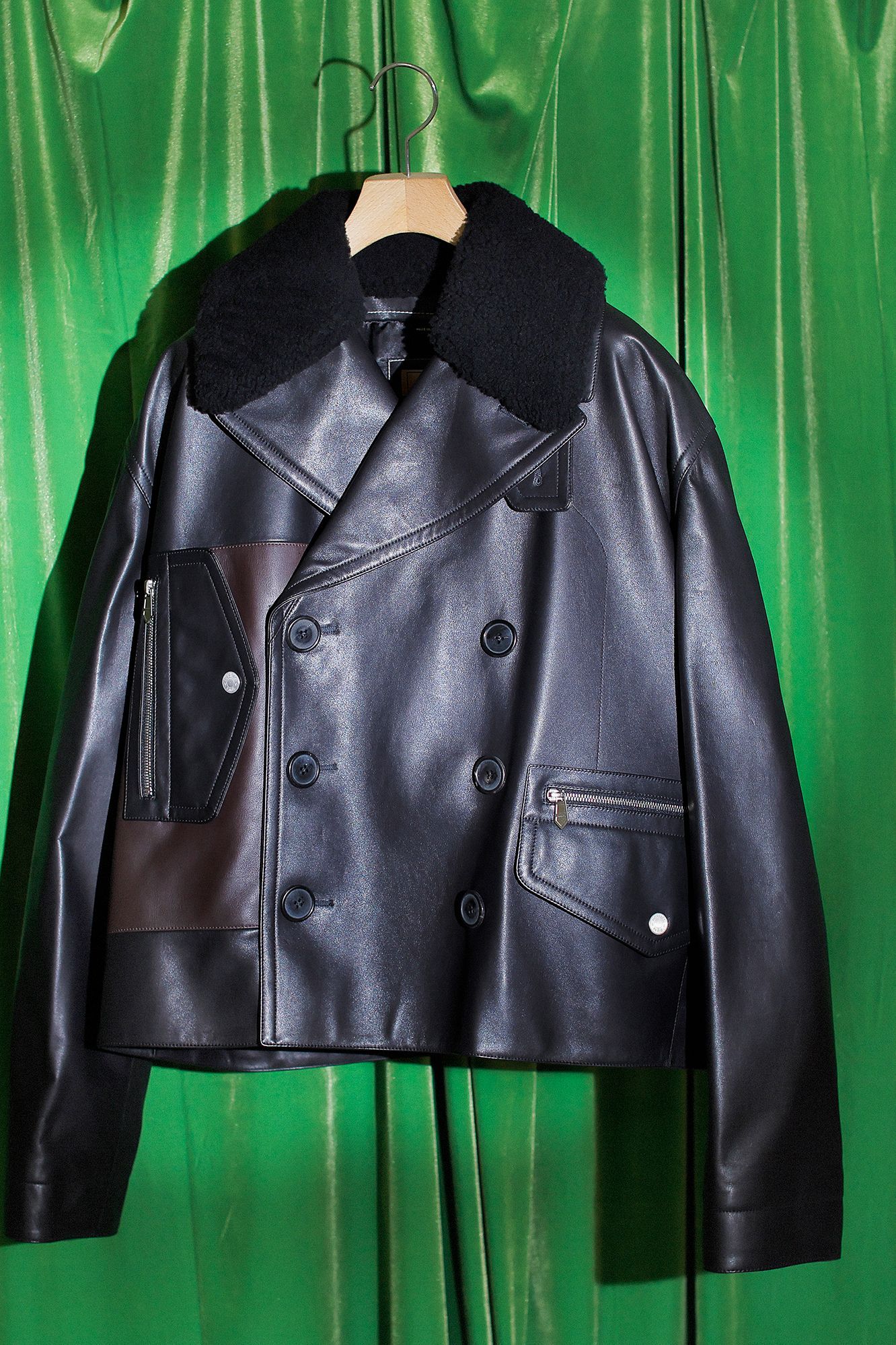 エルメスの究極レザーを堪能する──特集：冬スタイルはレザー