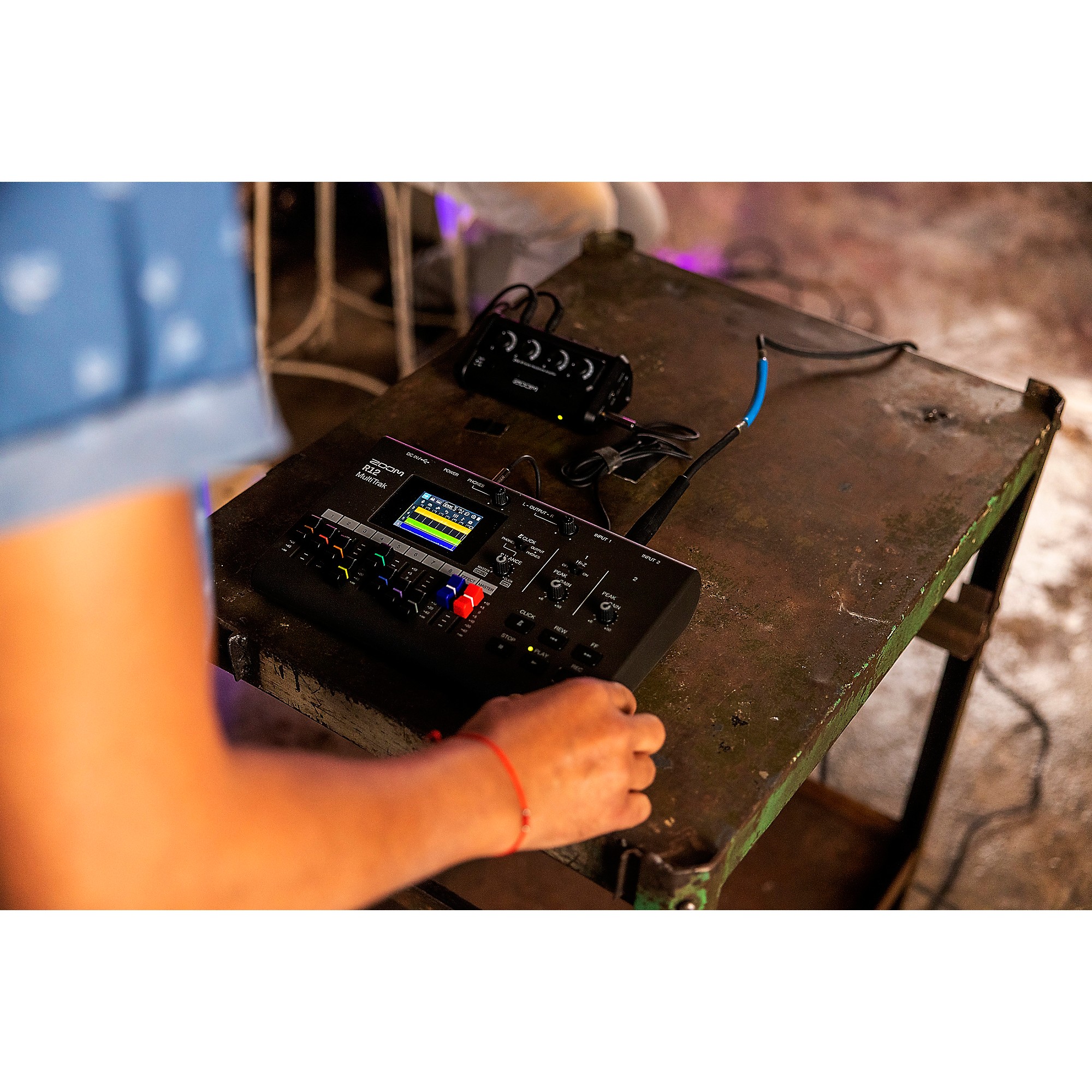 Zoom R12 MultiTrak Recorder | Music & Arts