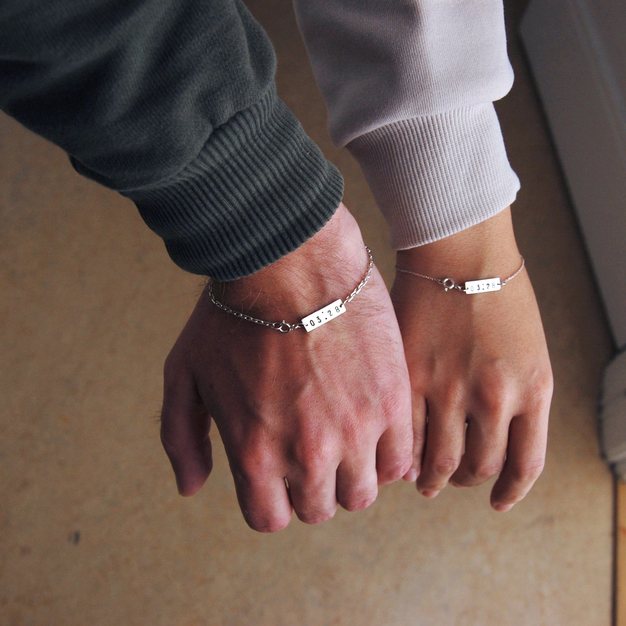 ユキ] K18刻印入りブレスレット 艶消しデザイン 刻印無料 イニシャル