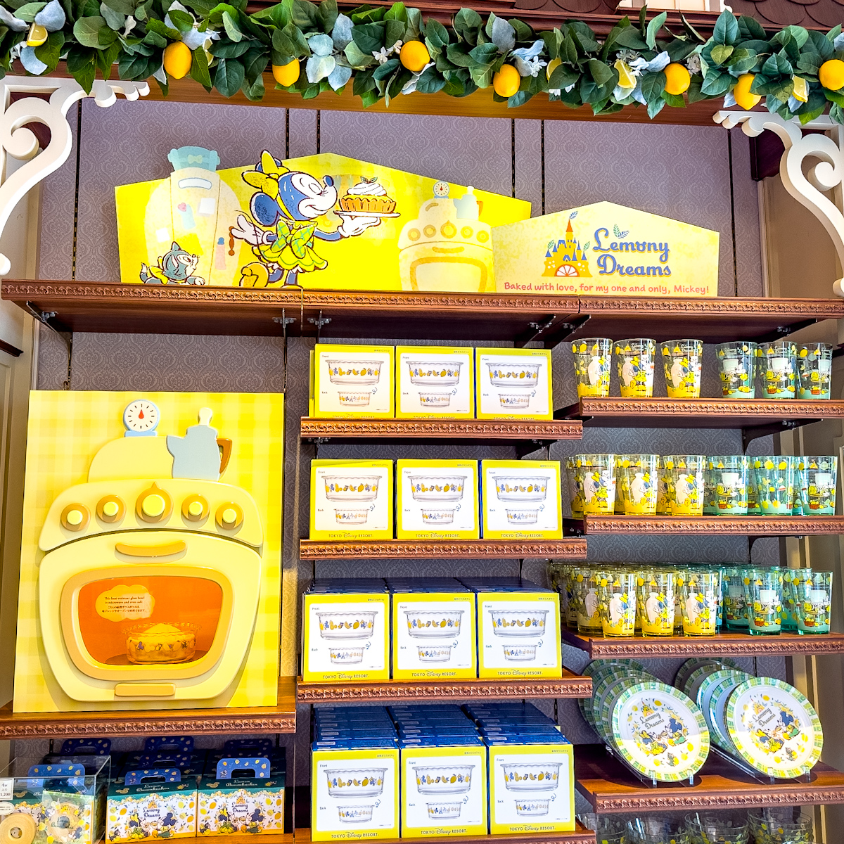 ミッキー&ミニー&フィガロとレモン柄！東京ディズニーリゾート「Lemony