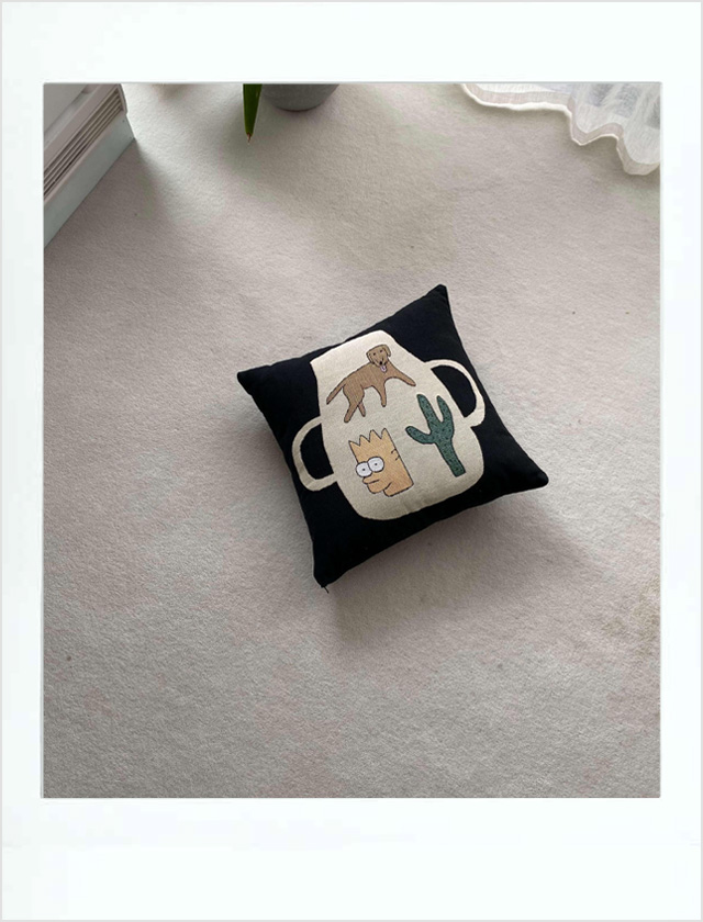 bfgf〉のクッション – MilK MAGAZINE JAPON｜ミルク マガジン ジャポン