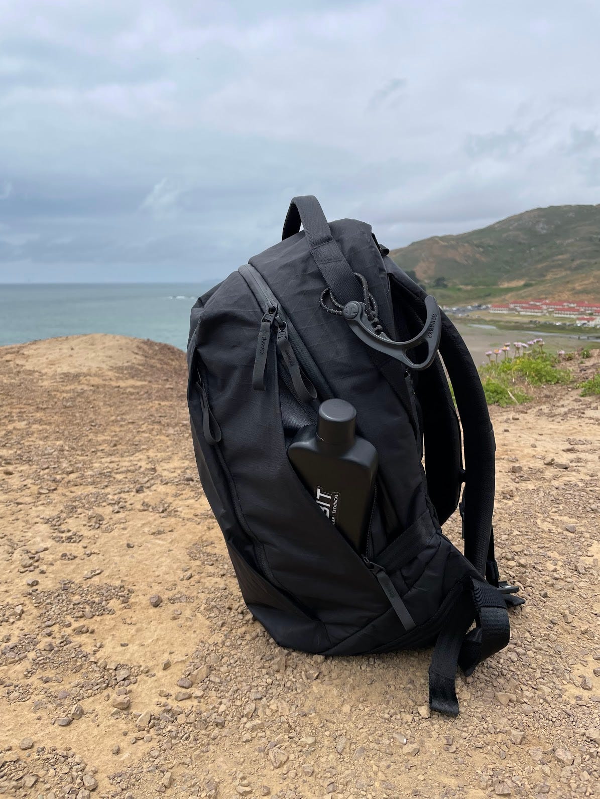 Able Carry Daily Plus Review | by HL | Pangolins with Packs