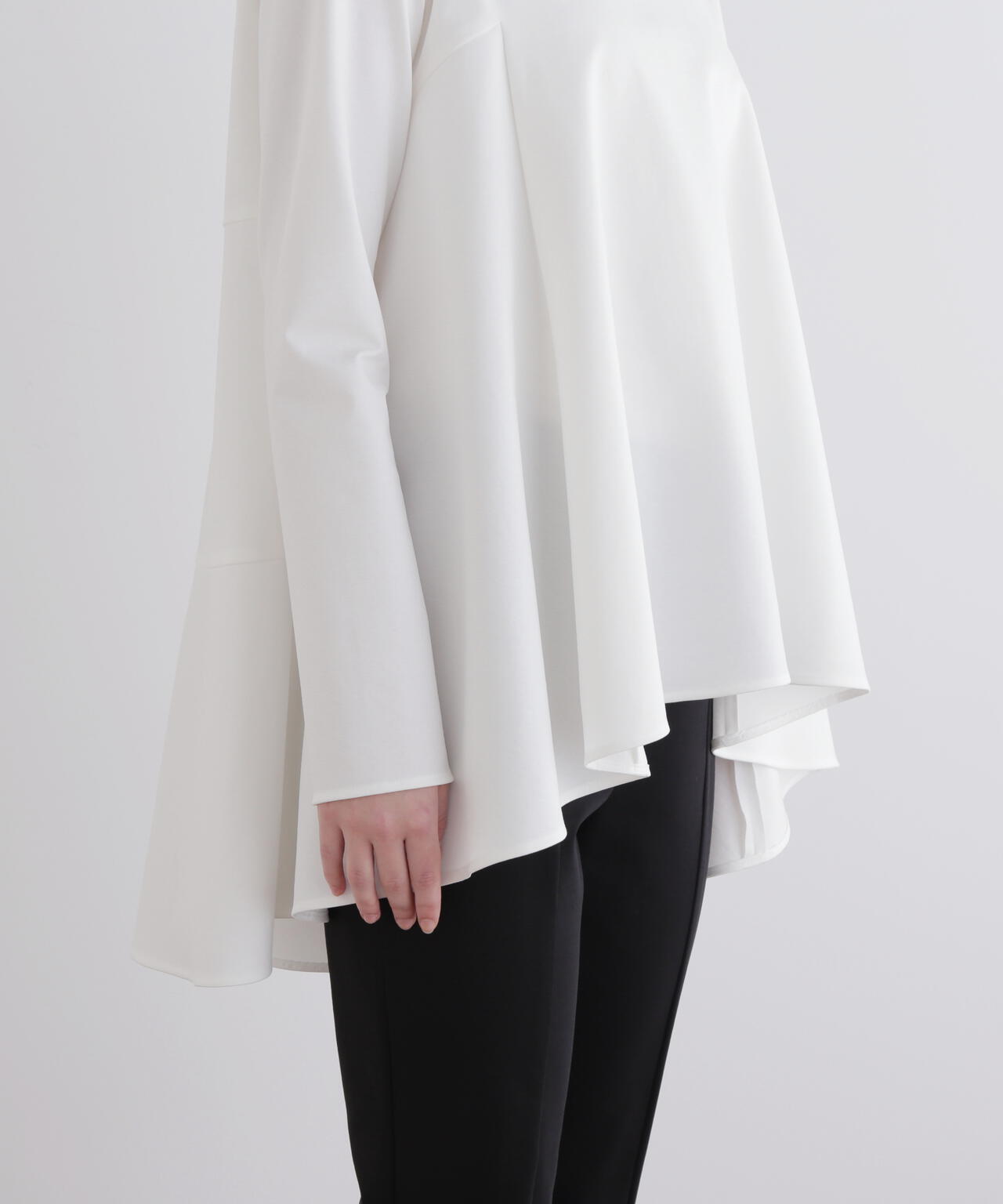 ハイストレッチポンチスタンドカラーブラウス | LE PHIL（ル フィル