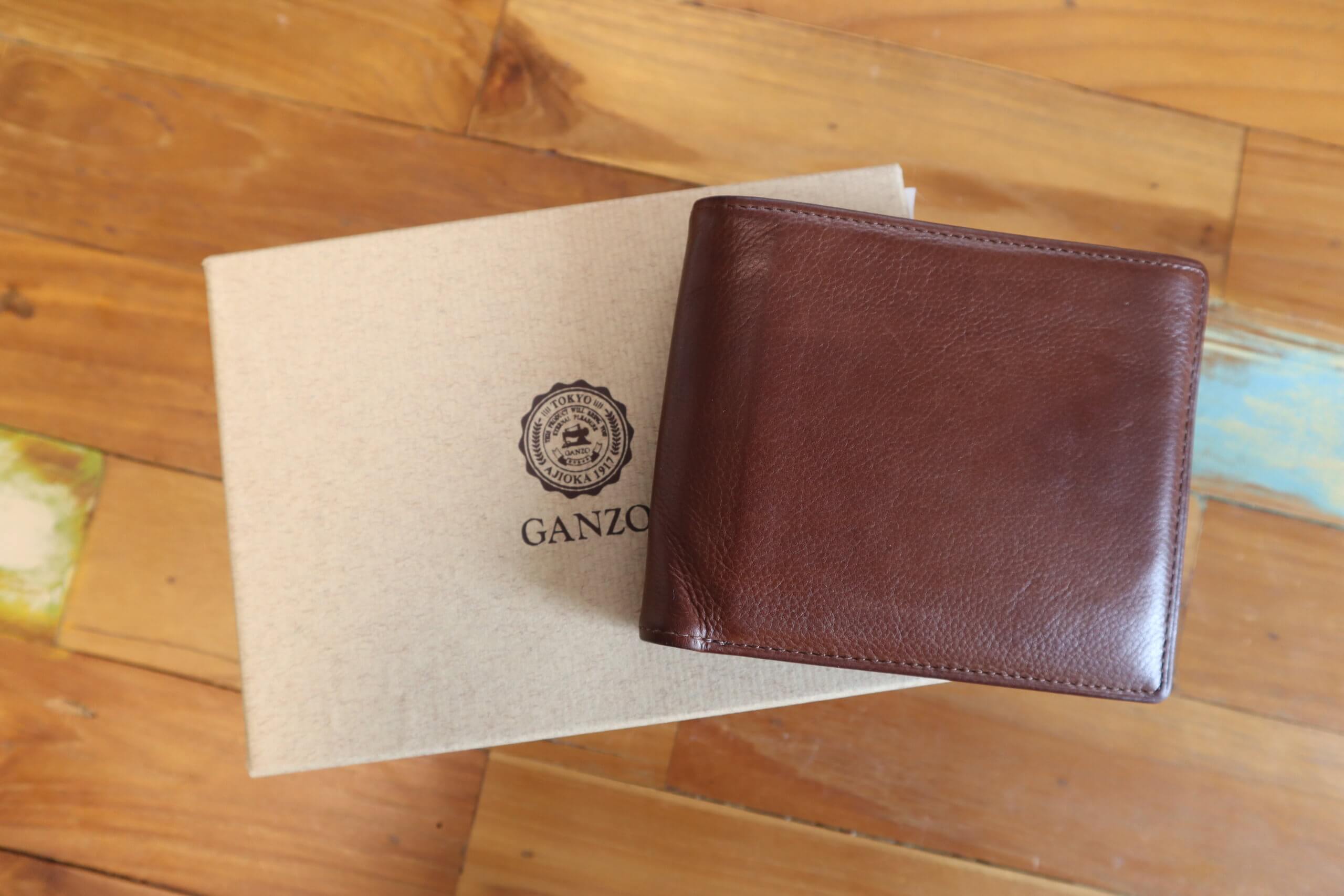 レビュー】GANZO（ガンゾ）ベビーカーフ 小銭入れ付き二つ折り財布【手
