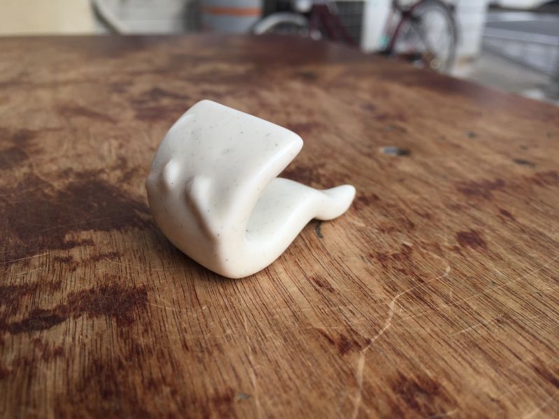 再入荷】陶器箸置きシリーズ『一反もめん』 - もののけ本舗