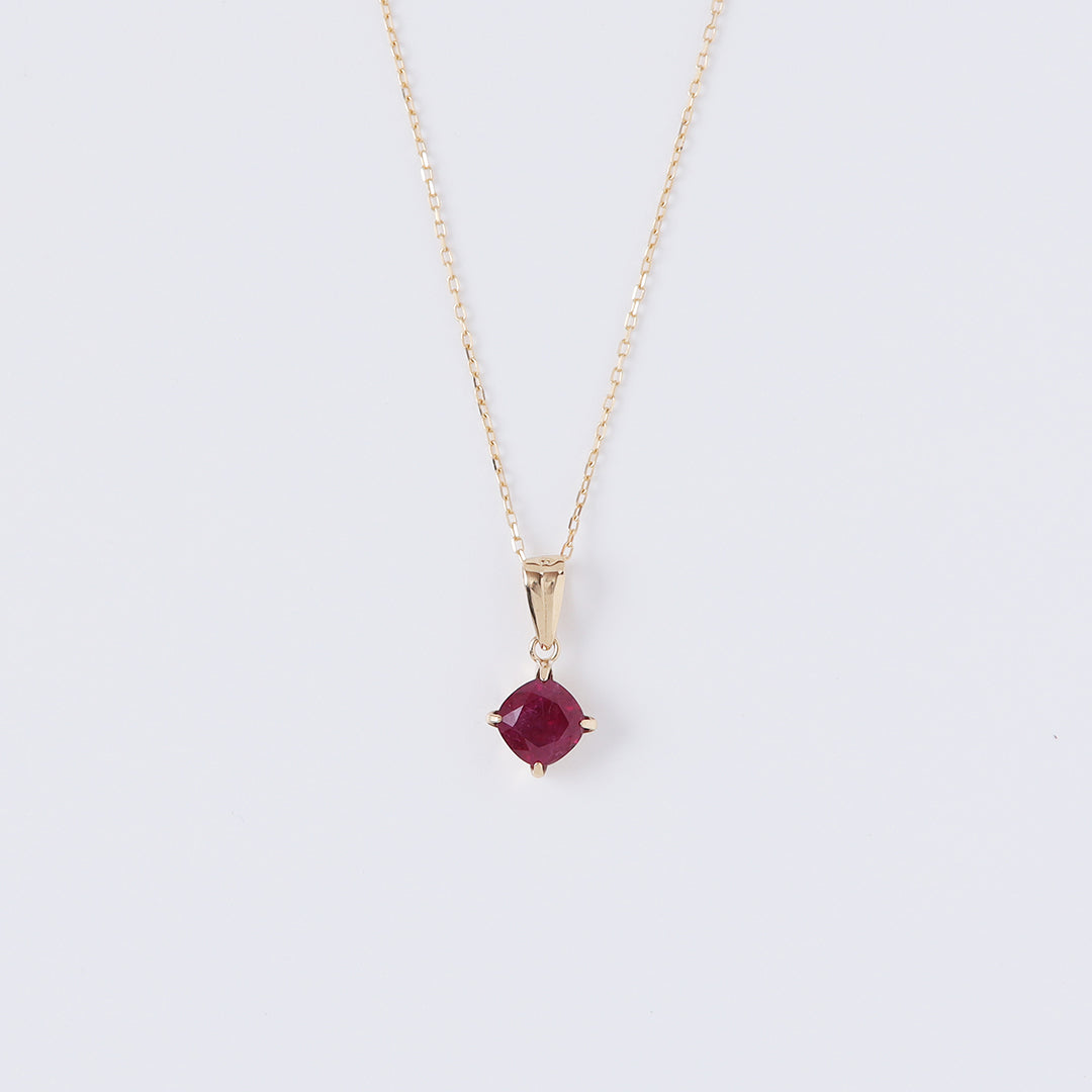 どれみ♬☆*:.。. .。.:*☆❣️ルビーペンダントトップ ルビー