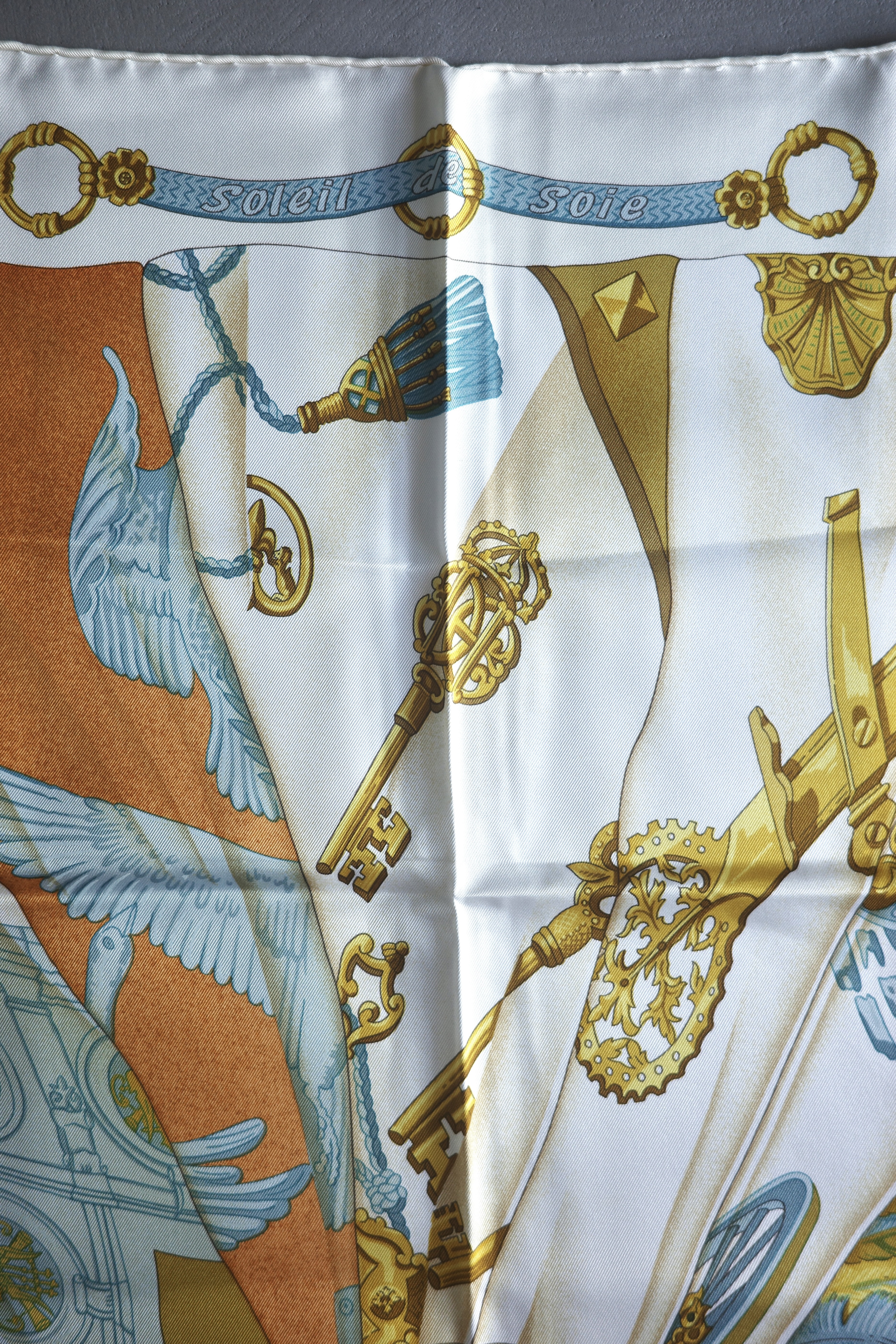 HERMÈS カレ 90 “SOLEIL DE SOIE” スカーフ - mozme