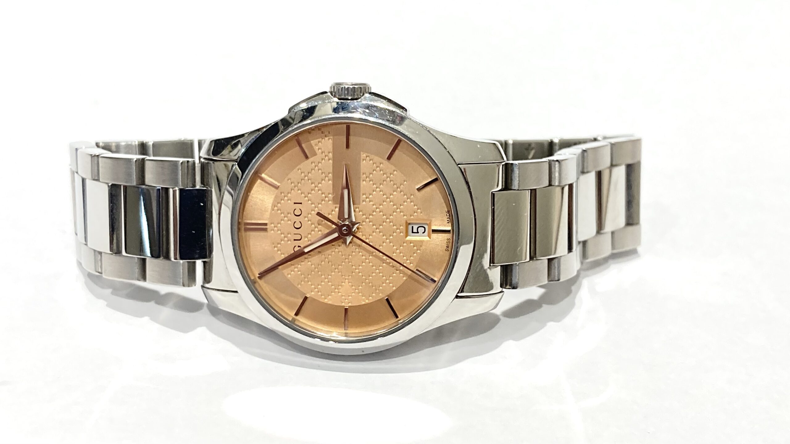 GUCCI グッチ Gタイムレス 126.5の電池交換