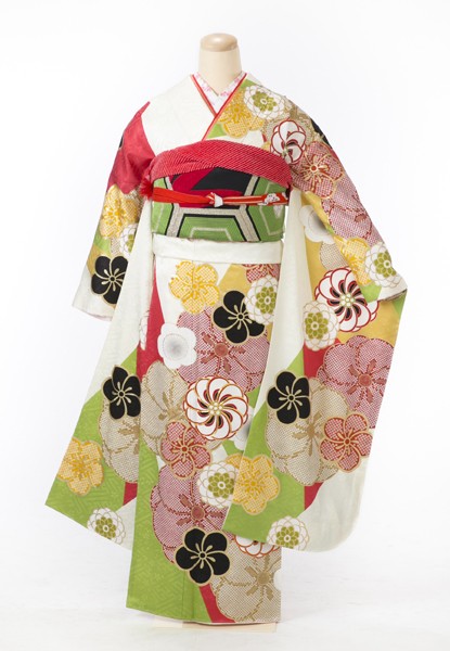 らかんスタジオ原宿店の振袖 /白色/クール/花柄/ 【AMIAYA×紅一点