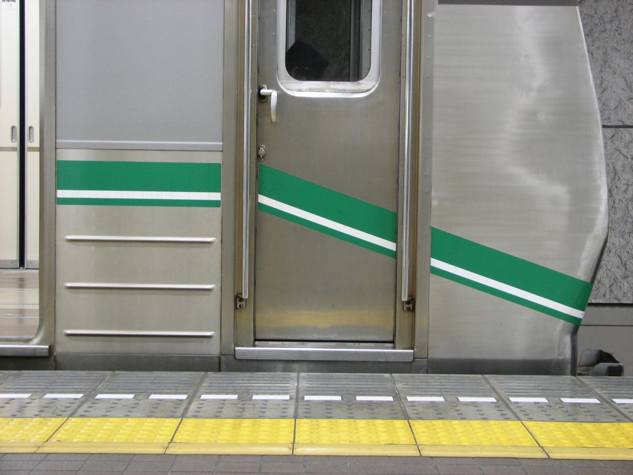 24系｜車両｜なにわの地下鉄