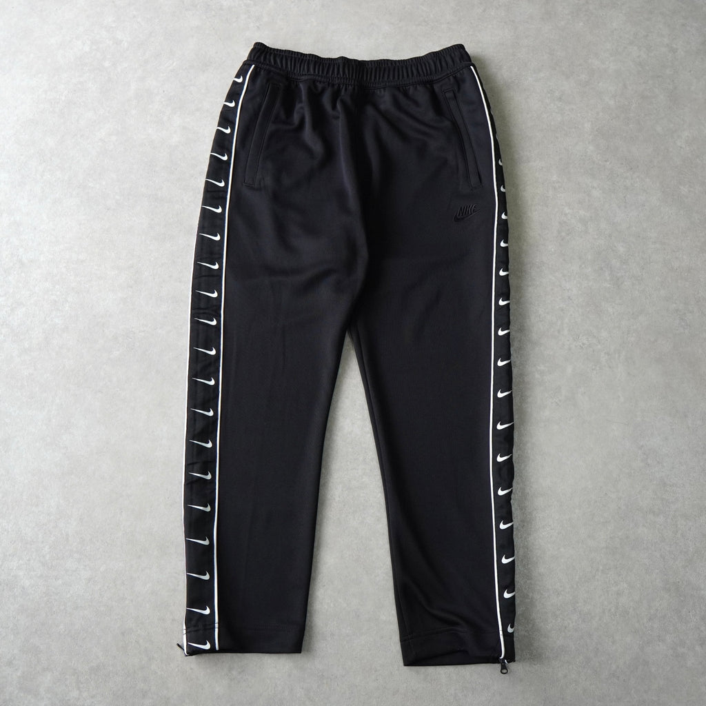 ナイキ ロゴ サイドライン トラックパンツ ブラック | ブランド古着を