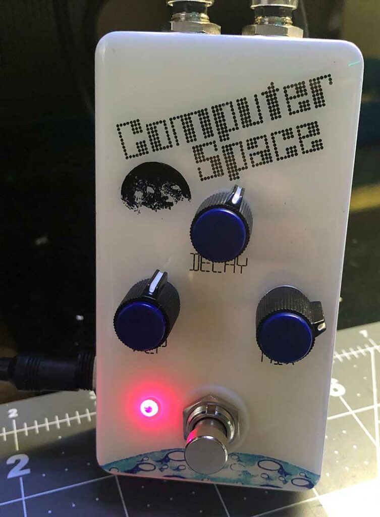 DIY clone of Mad Professor Deep Blue Delay using circuit board