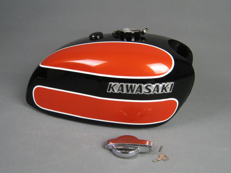 KAWASAKI W1SA ガソリンタンク オレンジ/ブラック 純正鍵・新品