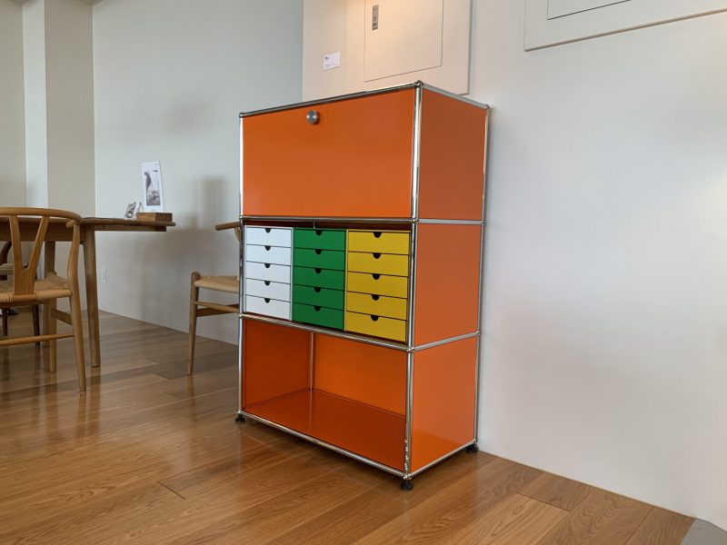 名作収納家具「USMハラー」の展示をスタートしました | vanilla mag