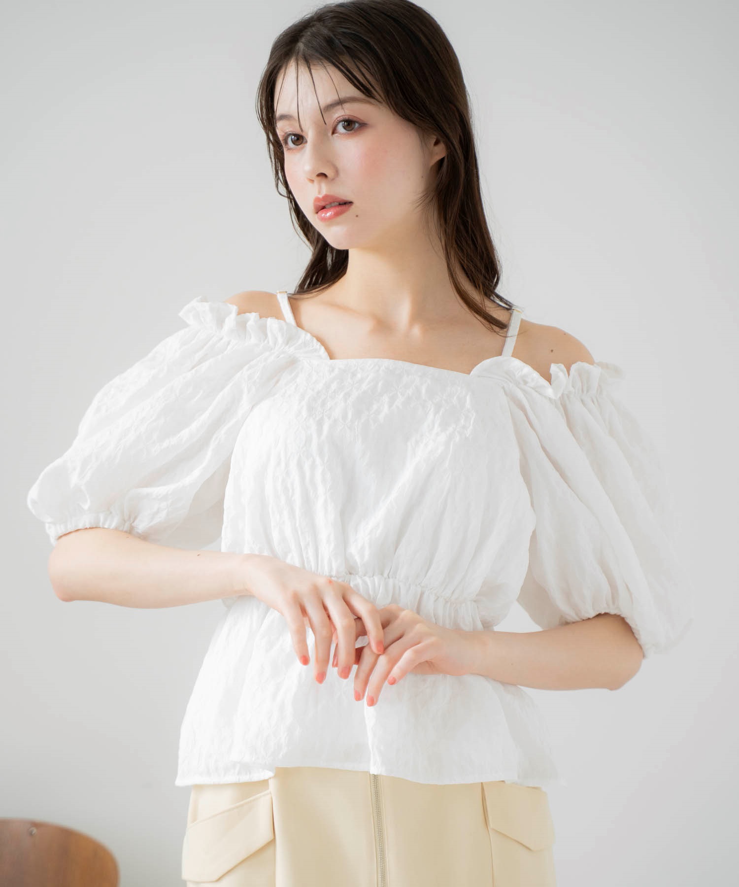 BABY ineブラウス オフ白 オフショル2WAYブラウス | シャツ・ブラウス