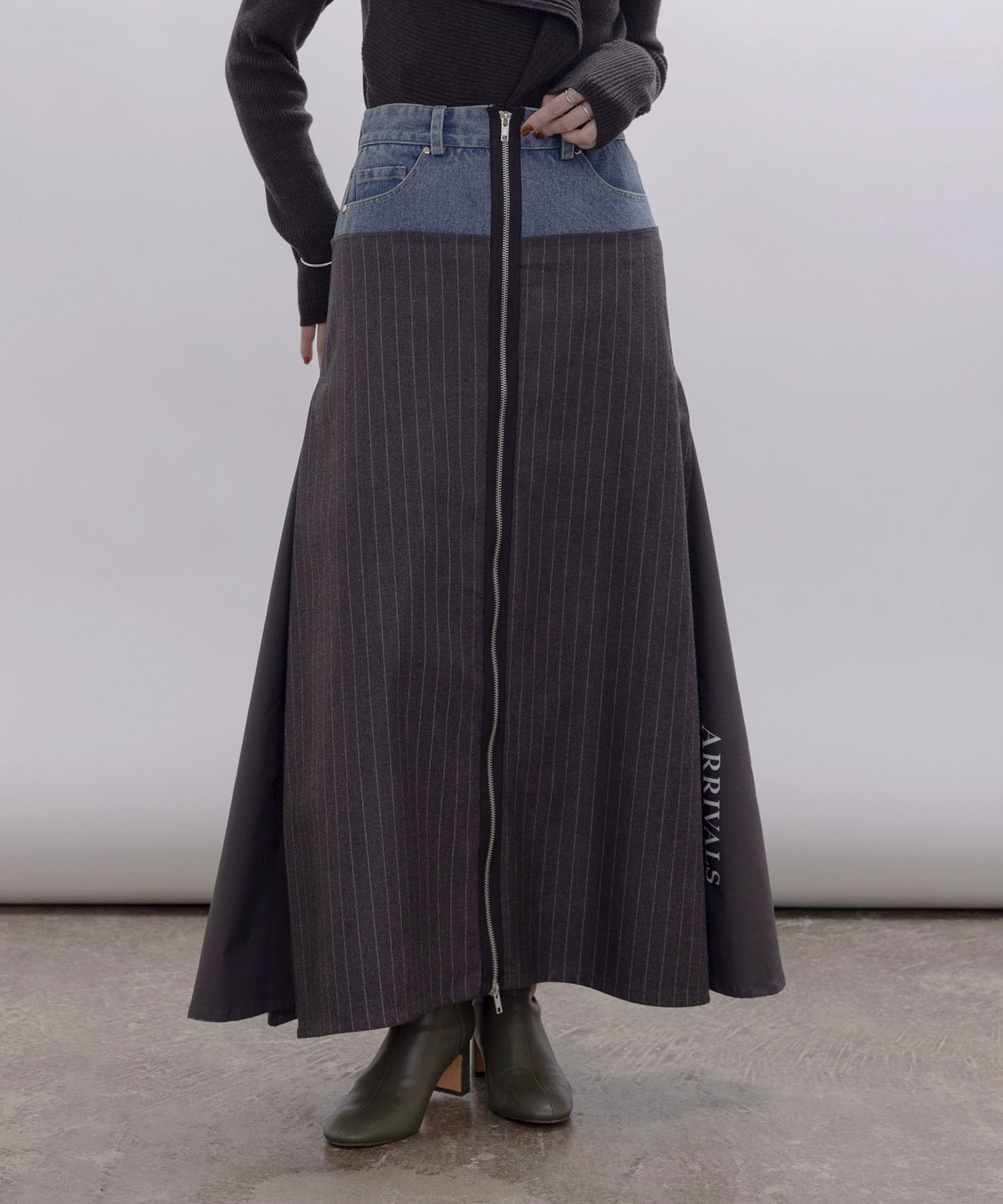 リメイクタッチZIP＆サイドタックフレアースカート Eimee Law│Eimee