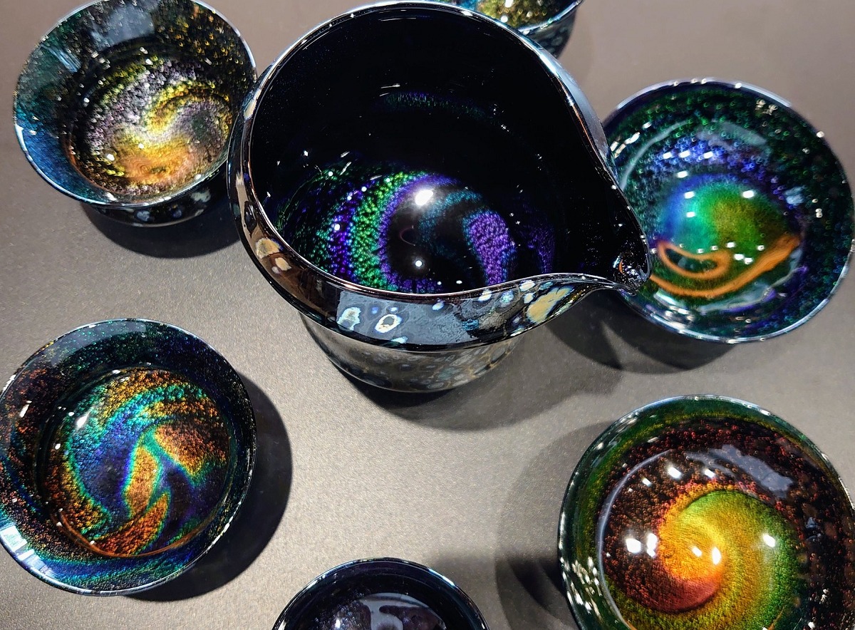 吹きガラス工房 ぐらすたTOMO｜思い出に残る、吹きガラス体験ができる