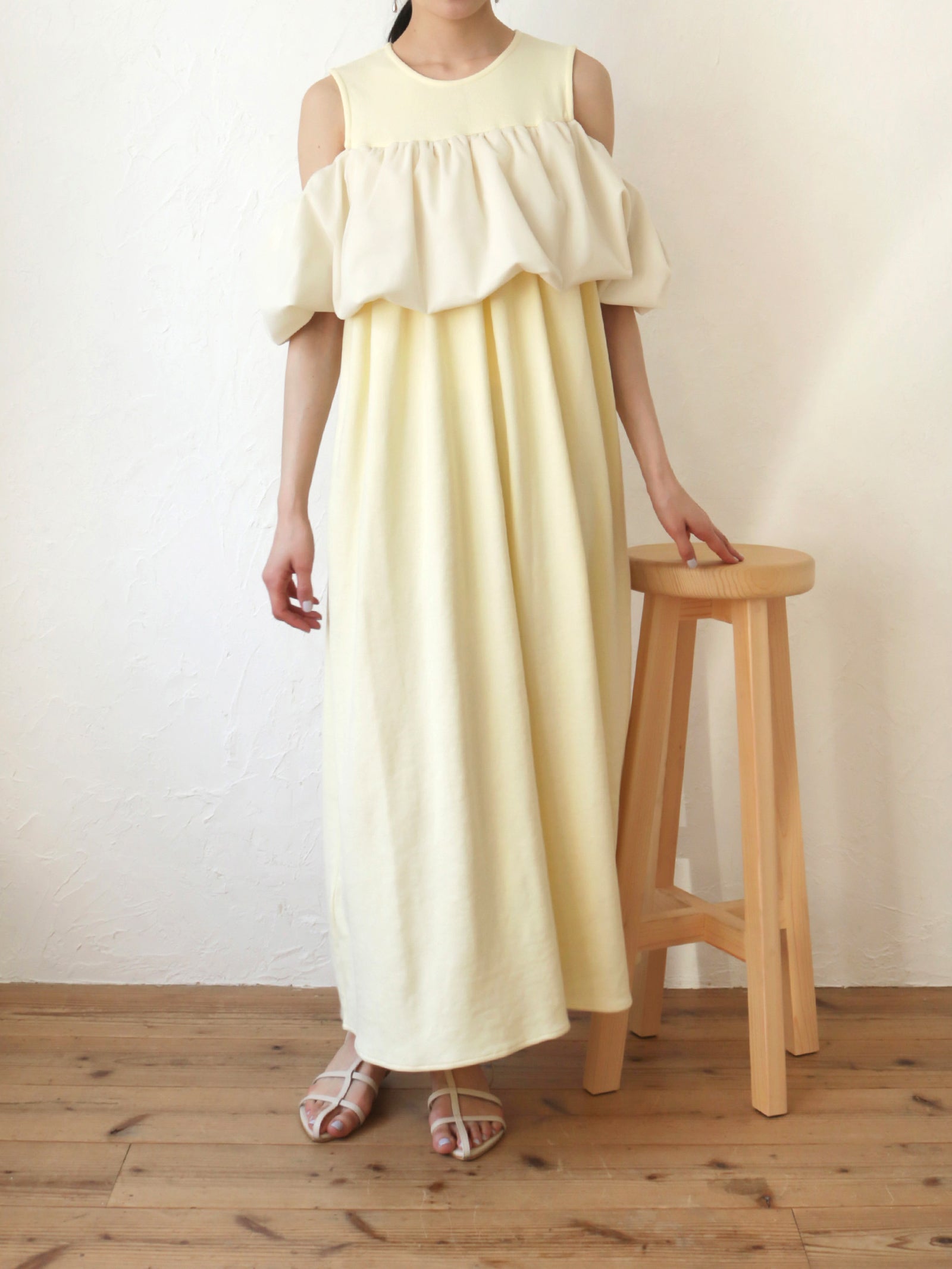 フリルドッキングワンピース