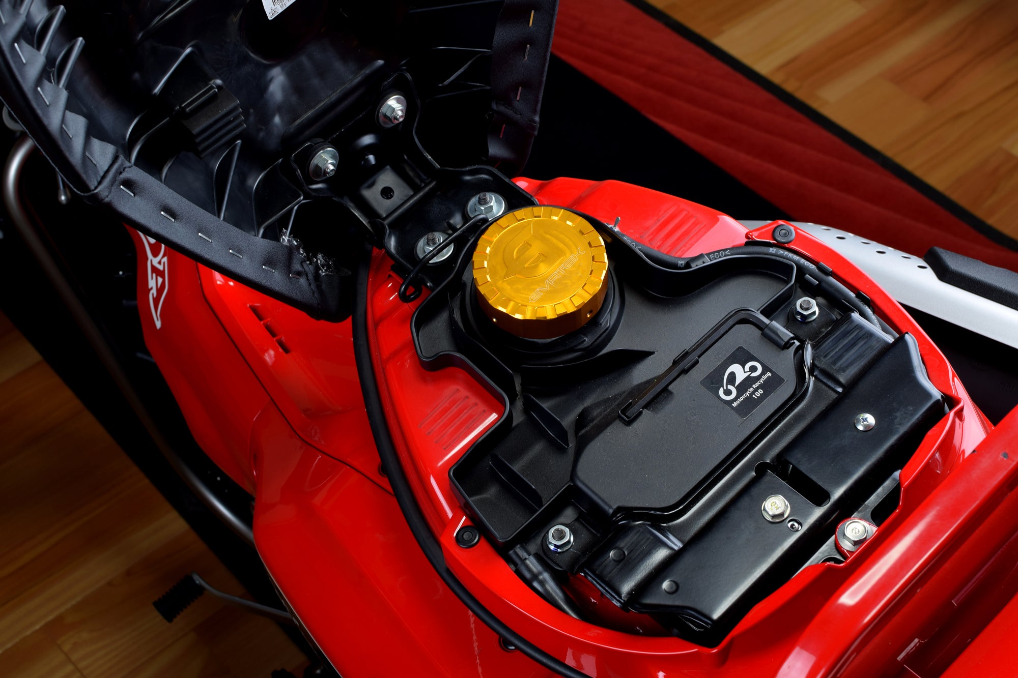 コーケン オンライン｜エヴァテック フューエルタンクキャップカバー