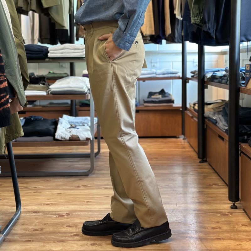 BARNSTORMER/バーンストーマー】ツープリーツドレスチノ（KHK）