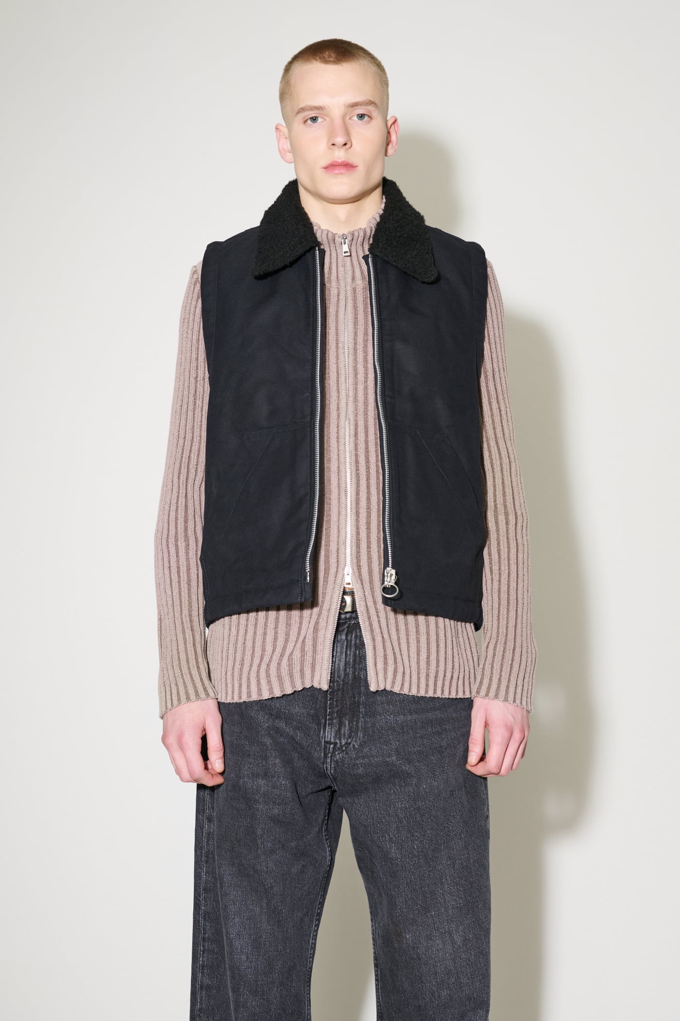 Our Legacy - Grizzly Vest Black Highland Cotton